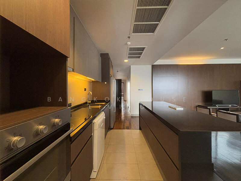 Piya Residence, Bangkok, Soi Sukhumvit 28-30, Khong Tan, Khlong Toei, Bangkok, 4 Bedrooms, 285 sqm, Condo For Rent, by Bangkok House Living, 11756336 - DDproperty.com