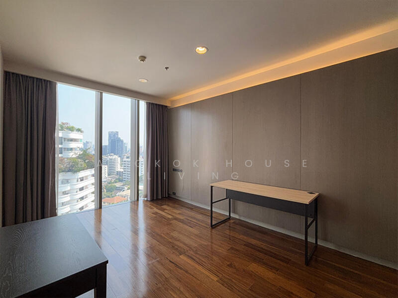 Piya Residence, Bangkok, Soi Sukhumvit 28-30, Khong Tan, Khlong Toei, Bangkok, 4 Bedrooms, 285 sqm, Condo For Rent, by Bangkok House Living, 11756336 - DDproperty.com