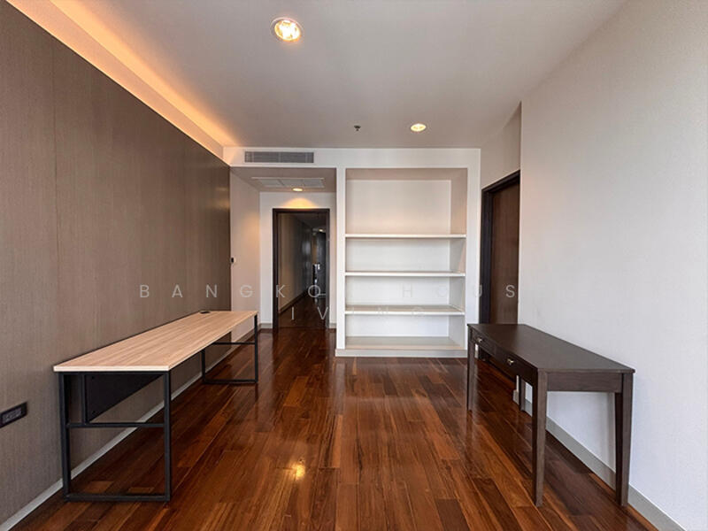 Piya Residence, Bangkok, Soi Sukhumvit 28-30, Khong Tan, Khlong Toei, Bangkok, 4 Bedrooms, 285 sqm, Condo For Rent, by Bangkok House Living, 11756336 - DDproperty.com