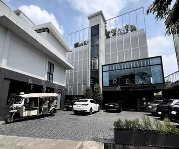 ขาย - โรงแรมหรู ย่านพรานนก ใกล้โรงพยาบาลศิริราช, กรุงเทพ