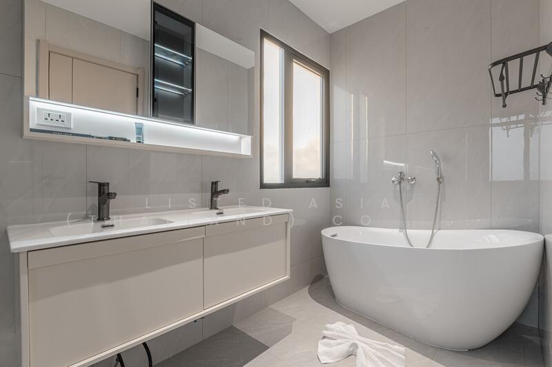 Pool Villa in Jomtien Pattaya for Sale, Chon Buri (Pattaya), Nong Pru, Bang Lamung (Pattaya), Chon Buri (Pattaya), 4 Bedrooms, 316 sqm, Villa For Sale, by PLC Real Estate, 11758218 - DDproperty.com