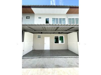 ขาย - ขาย ทาวน์เฮ้าส์ 34.7 ตร.ว. โครงการ ทรัพย์ยั่งยืน บางปูใหม่ สมุทรปราการ, สมุทรปราการ