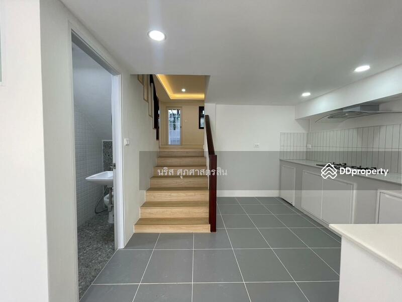 For Sale - Townhouse for sale 29 sq.w. Tiwanon Nonthaburi, Nonthaburi