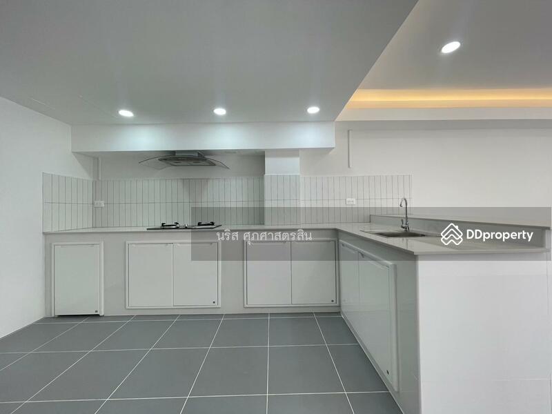 For Sale - Townhouse for sale 29 sq.w. Tiwanon Nonthaburi, Nonthaburi