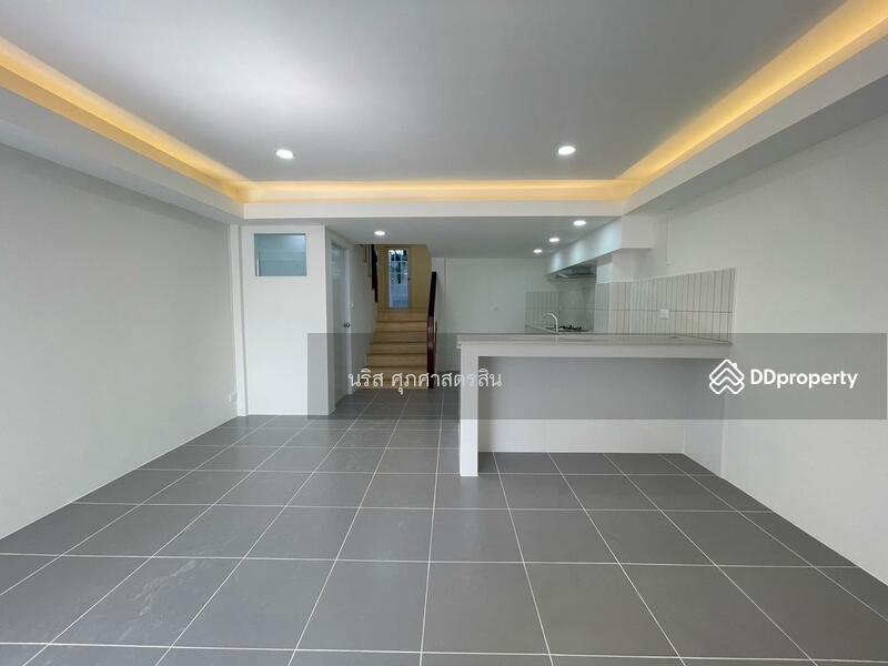 For Sale - Townhouse for sale 29 sq.w. Tiwanon Nonthaburi, Nonthaburi