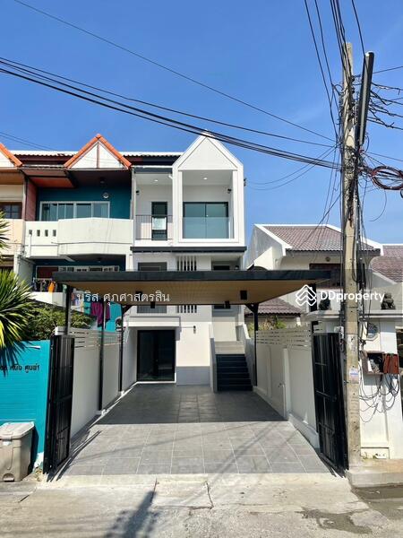 For Sale - Townhouse for sale 29 sq.w. Tiwanon Nonthaburi, Nonthaburi