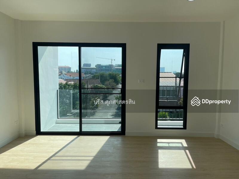 For Sale - Townhouse for sale 29 sq.w. Tiwanon Nonthaburi, Nonthaburi
