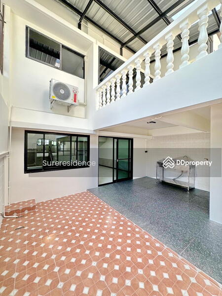 For Rent - Townhome for rent 3 bedrooms Huaikhwang, Bangkok