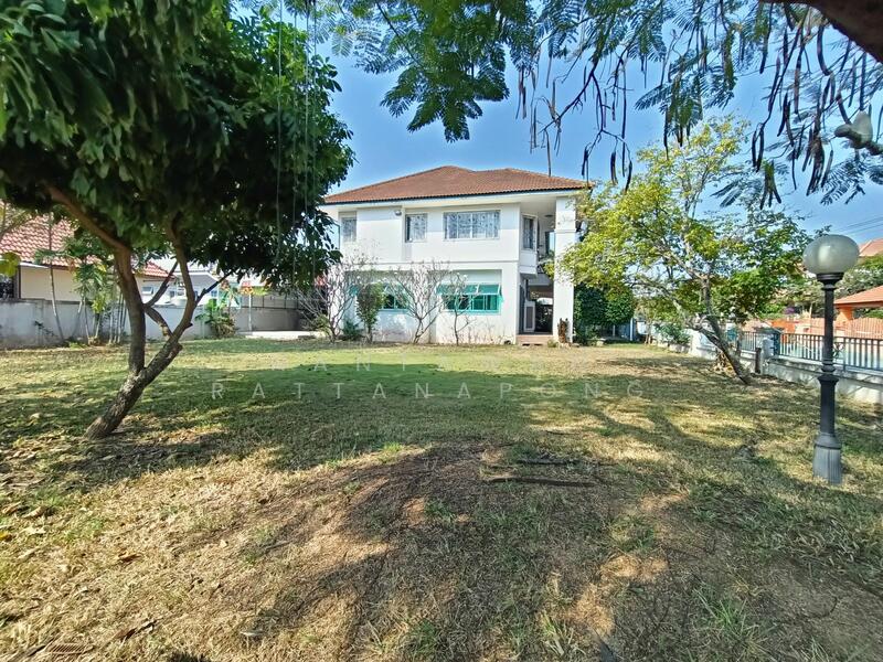 House for sale in Royal view village, Hangdong, Chiang Mai, Chiang Mai, Ban Waen, Hang Dong, Chiang Mai, 4 Bedrooms, 300 sqm, Single Detached House For Sale, by Nantawan Rattanapong, 11759361 - DDproperty.com