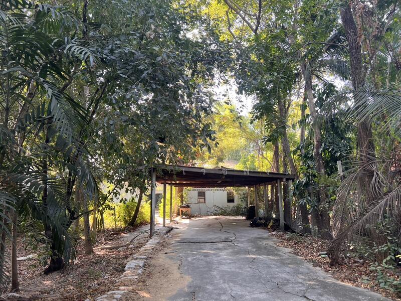 Land for sale next to Khlong Om Non canal, includes 3 houses, near Ratchaphruek-Kanchanaphisek Rd., Nonthaburi, Bang Muang, Bang Yai, Nonthaburi, , 7,676 sqm, Land For Sale, by วิวัฒน์ เวชพงศา, 11759714 - DDproperty.com