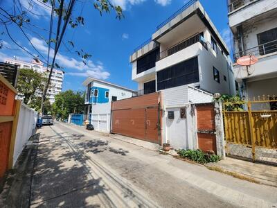 ขาย - ขายบ้านเดี่ยว 3 ชั้น ขนาด 58 ตรว. ซอย ปุณณวิถี 31 สุขุมวิท 101, กรุงเทพ