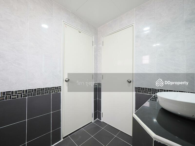 ขาย - ขายราคาพิเศษ บ้านเดี่ยว 2 ชั้น ม.เอสวิลล์ ขนาด 72.1 ตร.ว. 3นอน 2น้ำ บ้านหลังใหญ่ สวยมาก, ปทุมธานี