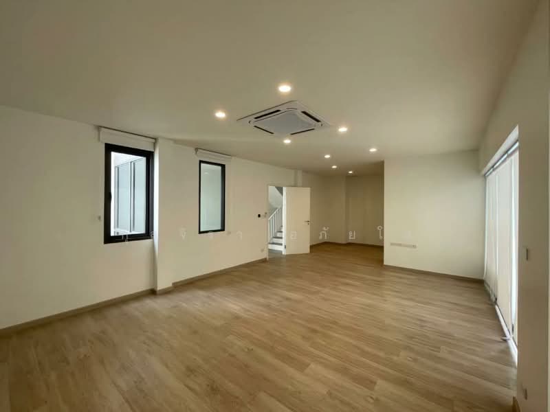 10210, Bangkok, Sanam Bin, Don Mueang, Bangkok, 3 Bedrooms, 200 sqm, Townhouse For Rent, by กุลจิรา อภัยโส, 11760262 - DDproperty.com