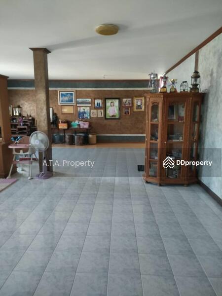 For Sale - Land for sale in Ban Puk, Chonburi, with a 3 bedroom detached house, Chon Buri