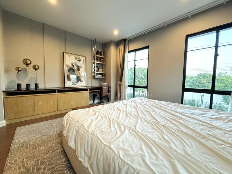 For Rent - Setthasiri Pattanakarn, Bangkok