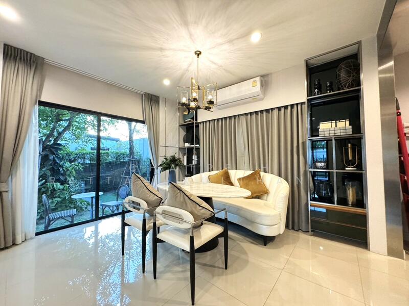 For Rent - Setthasiri Pattanakarn, Bangkok