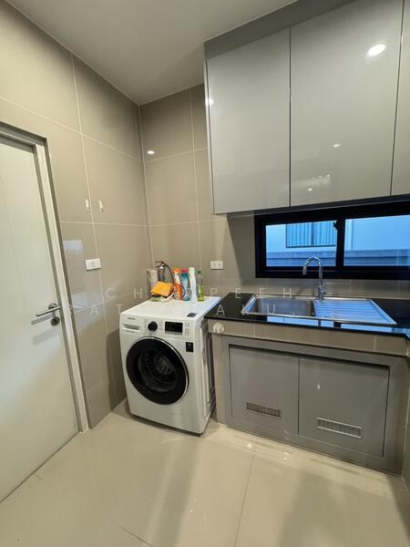 For Rent - Setthasiri Pattanakarn, Bangkok