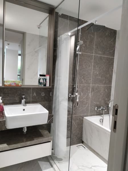 Fynn Asoke, Bangkok, 28 Sukhumvit 10 Alley, Khlong Toei, Bangkok, 1 Bedroom, 37 sqm, Condo For Rent, by Agentbkk, 11761575 - DDproperty.com