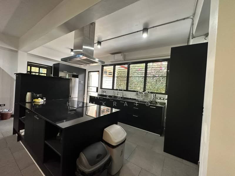 Big house for sale at Ocean view Bangsaray with big swimming pool, Chon Buri (Pattaya), 144/51 Ocean view, Bang Sa-re, Sattahip, Chon Buri (Pattaya), 4 Bedrooms, 250 sqm, Single Detached House For Sale, by Konkanok Homkratok, 11761772 - DDproperty.com