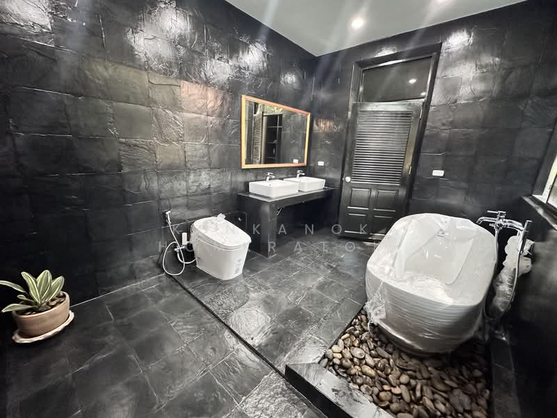 Big house for sale at Ocean view Bangsaray with big swimming pool, Chon Buri (Pattaya), 144/51 Ocean view, Bang Sa-re, Sattahip, Chon Buri (Pattaya), 4 Bedrooms, 250 sqm, Single Detached House For Sale, by Konkanok Homkratok, 11761772 - DDproperty.com