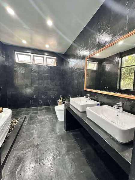 บ้านเดี่ยวขนาดใหญ่พร้อมสระและสวนในหมู่บ้านโอเชียนวิวบางเสร่, ชลบุรี, 144/51 Ocean view, บางเสร่, สัตหีบ, ชลบุรี, 250 ตร.ม., บ้านเดี่ยว ขาย, โดย Konkanok Homkratok, 11761772 - DDproperty.com