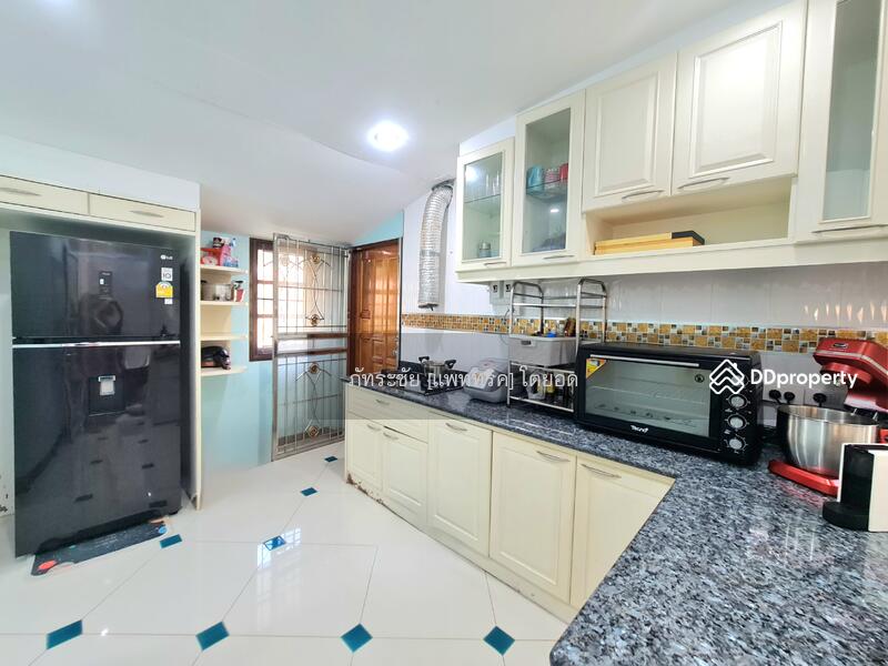 สนใจ ติดต่อคุณเอดิน่า 0855962287   Line @KrutzRealty