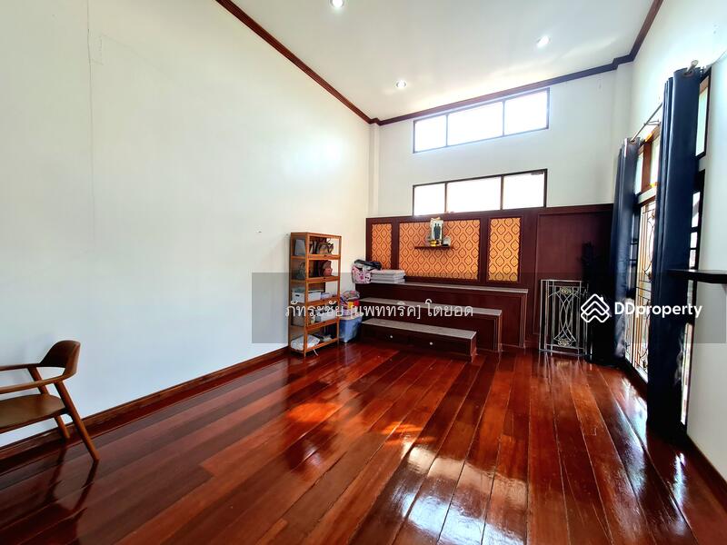 สนใจ ติดต่อคุณเอดิน่า 0855962287   Line @KrutzRealty