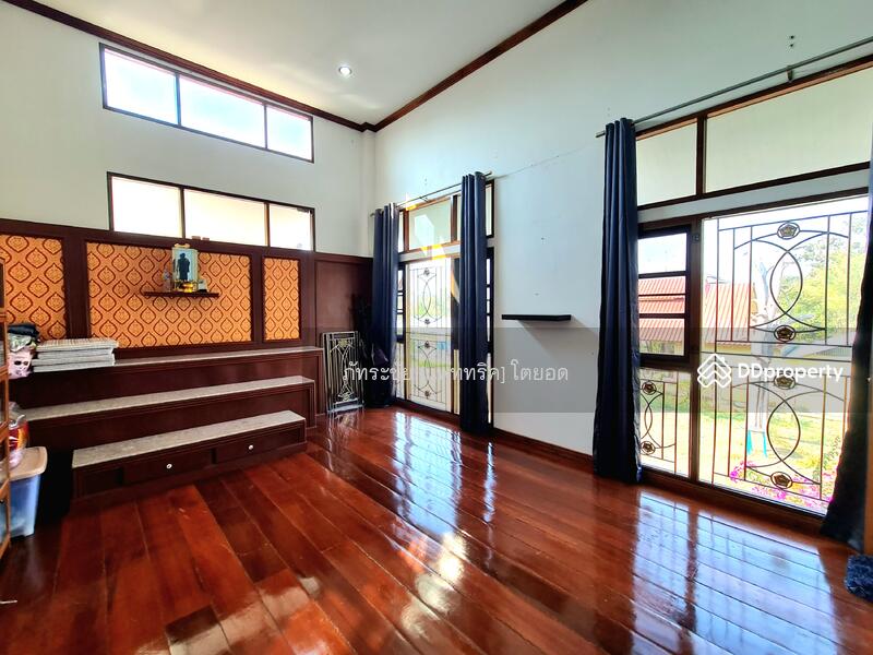 สนใจ ติดต่อคุณเอดิน่า 0855962287   Line @KrutzRealty