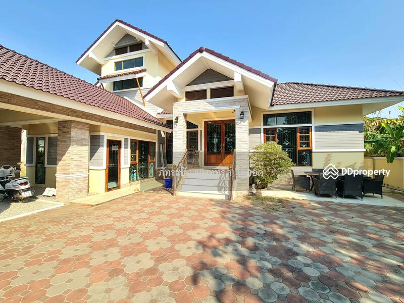 สนใจ ติดต่อคุณเอดิน่า 0855962287   Line @KrutzRealty