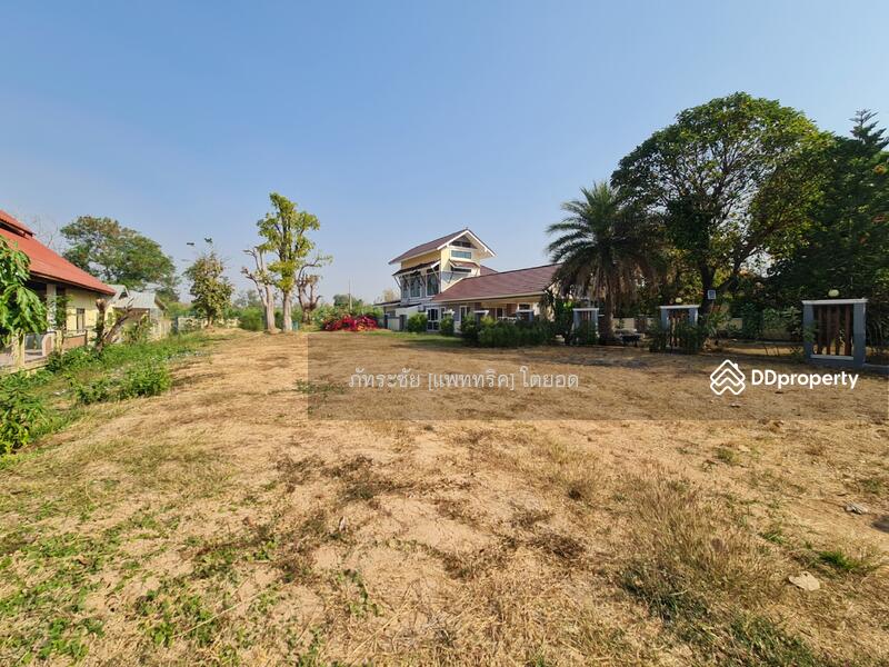 สนใจ ติดต่อคุณเอดิน่า 0855962287   Line @KrutzRealty