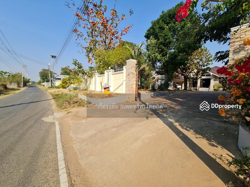 สนใจ ติดต่อคุณเอดิน่า 0855962287   Line @KrutzRealty