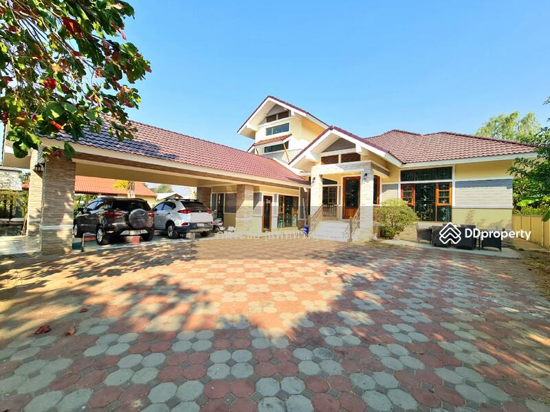 สนใจ ติดต่อคุณเอดิน่า 0855962287   Line @KrutzRealty