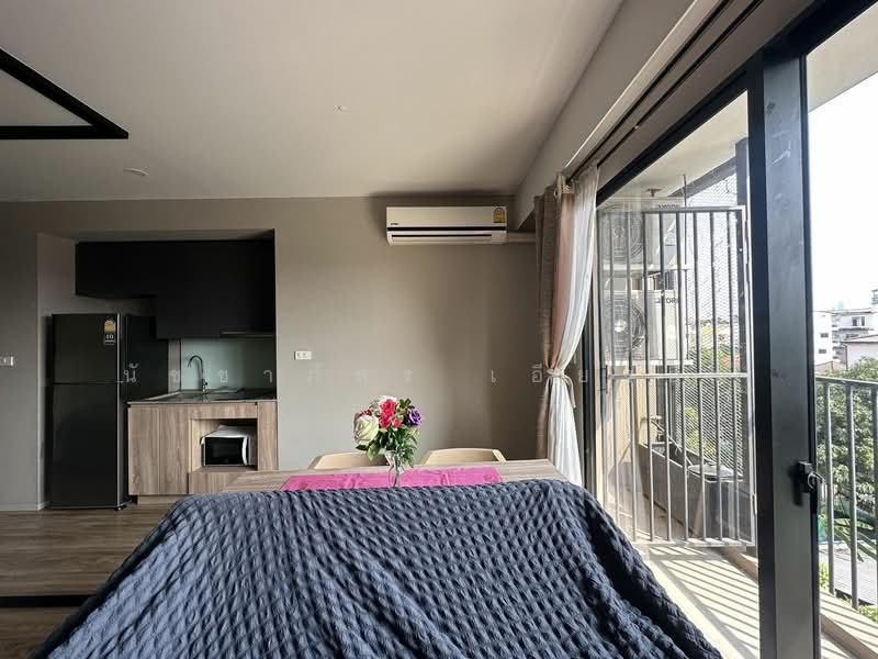 Blossom Condo @ Sathorn-Charoenrat : บลอสซั่ม คอนโด สาทร-เจริญราษฎร์, กรุงเทพ, ถนนเจริญราษฎร์, ทุ่งวัดดอน, สาทร, กรุงเทพ, 32 ตร.ม., คอนโด ให้เช่า, โดย นัชชาภัทร เอียงอิ่ม, 11762984 - DDproperty.com