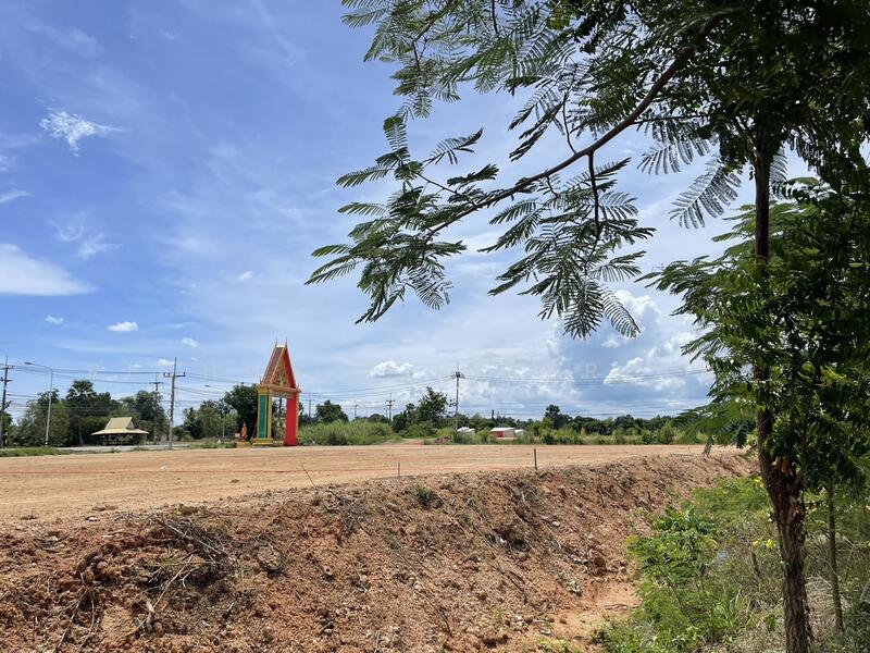 ขายที่ดินเกาะขนุนถมแล้วเริ่มต้น 152 ตรว.ทำเลดีติดถนนพนม-ท่าลาด-สนามชัยเขต2ด้าน พนมสารคาม ฉะเชิงเทรา, ฉะเชิงเทรา, เกาะขนุน, พนมสารคาม, ฉะเชิงเทรา, 608 ตร.ม., ที่ดิน ขาย, โดย RICHWELL INTERPLUS, 11763133 - DDproperty.com