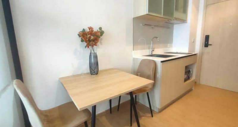 Maru Ekkamai 2, Bangkok, 70-5 Sukhumvit 63 Road, Phra Kanong Nua, Watthana, Bangkok, 1 Bedroom, 30 sqm, Condo For Rent, by Jarunat K, 11763599 - DDproperty.com