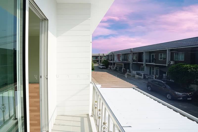 บ้านสวยมาก รีโนเวทใหม่ สไตล์มินิมอล #หมู่บ้านอารียา ไทรน้อย ใกล้บิ๊กซี ไทรน้อย, Nonthaburi, บางกรวย - ไทรน้อย, Sai Noi, Sai Noi, Nonthaburi, 3 Bedrooms, 110 sqm, Townhouse For Sale, by บุษบากร (เจี๊ยบ), 11763605 - DDproperty.com