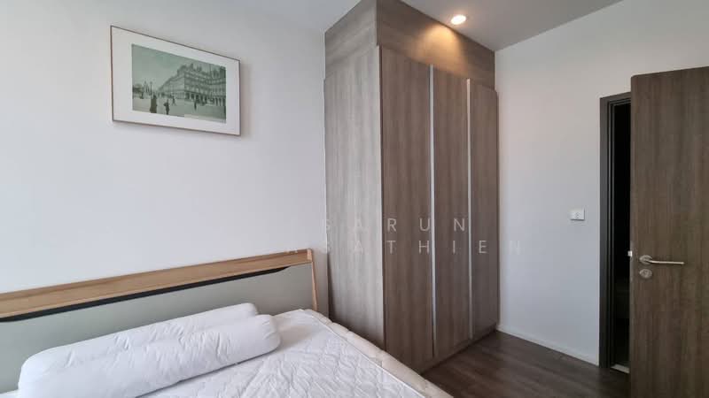 Whizdom Essence, Bangkok, 5 Piyabutr 1 Alley, Bang Chak, Phra Khanong, Bangkok, 1 Bedroom, 35 sqm, Condo For Rent, by Patsarun Leelasathien, 11763842 - DDproperty.com