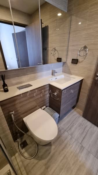 Whizdom Essence, Bangkok, 5 Piyabutr 1 Alley, Bang Chak, Phra Khanong, Bangkok, 1 Bedroom, 35 sqm, Condo For Rent, by Patsarun Leelasathien, 11763842 - DDproperty.com