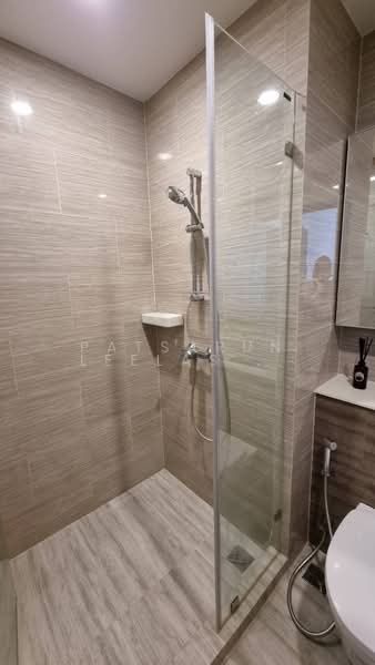 Whizdom Essence, Bangkok, 5 Piyabutr 1 Alley, Bang Chak, Phra Khanong, Bangkok, 1 Bedroom, 35 sqm, Condo For Rent, by Patsarun Leelasathien, 11763842 - DDproperty.com