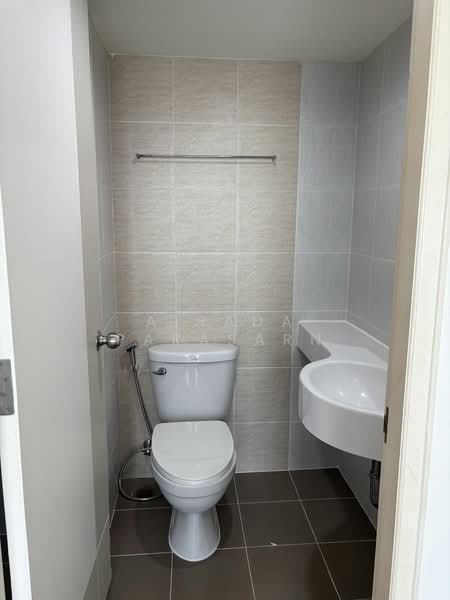 Lumpini Ville On Nut-Latkrabang, Bangkok, Lat Krabang Road, Lat Krabang, Bangkok, 1 Bedroom, 24 sqm, Condo For Rent, by Airada Parasarn, 11764371 - DDproperty.com