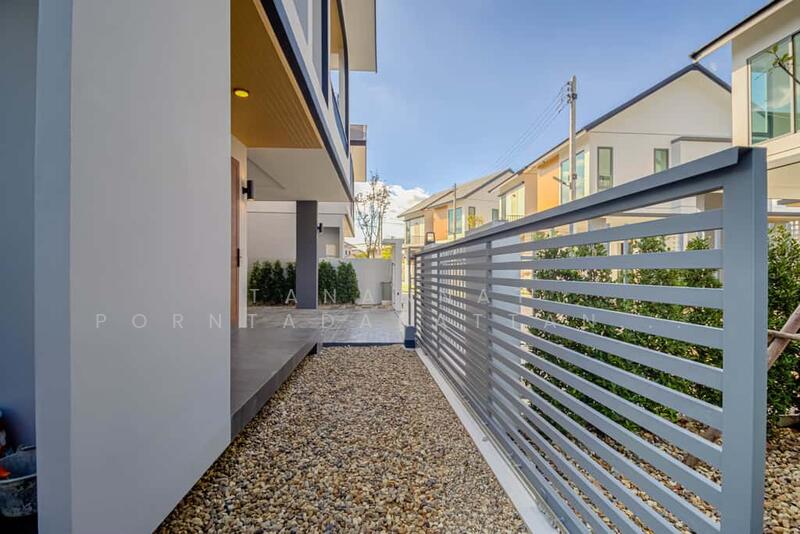 For Sale - Newly built single house, modern minimalist style, 3 bedrooms, Tha Wang Tan area, Chiang Mai