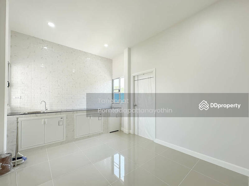 ขาย - บ้านใหม่ ที่ดินกว้าง 3 นอน 2 น้ำ, เชียงใหม่