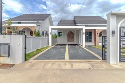 ขาย - บ้านใหม่ ที่ดินกว้าง 3 นอน 2 น้ำ, เชียงใหม่