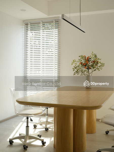 For Rent - Bangkok Home Office Ratchadaphisek BTS Ratchayothin MRT Lat Phrao BRE23693, Bangkok