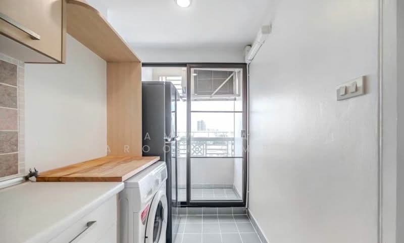 Lumpini Ville Phra Mae Maree-Sathorn, Bangkok, 46 Charoen Krung Road, Yan Nawa, Sathon, Bangkok, 2 Bedrooms, 60 sqm, Condo For Rent, by Amwika Karoonsombat, 11765493 - DDproperty.com