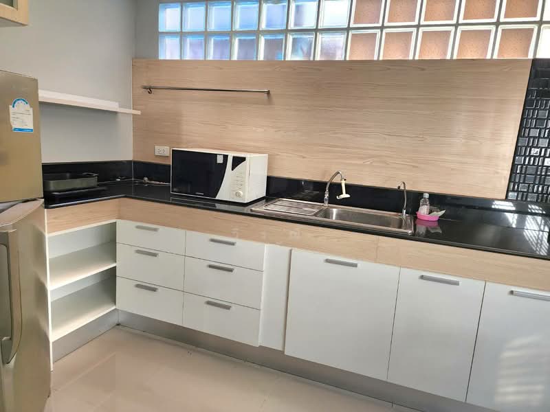 ให้เช่า - ขาย-เช่า ทาวน์โฮมใกล้ไนท์เซฟวัน, นครราชสีมา