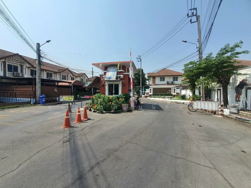 Pruksa Ville 6 Ramindra-Phrayasurain : พฤกษาวิลล์ 6 รามอินทรา-พระยาสุเรนทร์, กรุงเทพ, ถนน พระยาสุเรนทร์, บางชัน, คลองสามวา, กรุงเทพ, 72 ตร.ม., ทาวน์เฮ้าส์ ขาย, โดย ชนะชาติ นนท์ตา, 11766052 - DDproperty.com