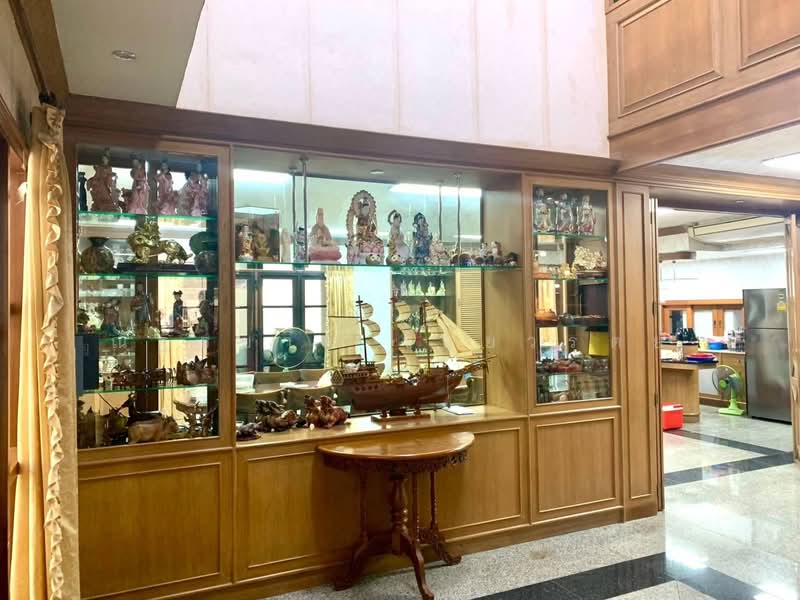 บ้านเดี่ยวในซอบพหลโยธิน 44 แปลงมุมติดถนน 2 ด้านเนื้อที่ 391 ตารางวาห่างจากถนนพหลโยธินไม่ถึง 300 เมตร, Bangkok, พหลโยธิน, Anusaowari, Bang Khen, Bangkok, 9 Bedrooms, 910 sqm, Single Detached House For Sale, by ณัฐธยาน์ ไชยวรุตย์, 11766229 - DDproperty.com