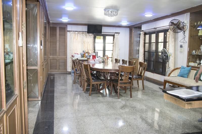 บ้านเดี่ยวในซอบพหลโยธิน 44 แปลงมุมติดถนน 2 ด้านเนื้อที่ 391 ตารางวาห่างจากถนนพหลโยธินไม่ถึง 300 เมตร, กรุงเทพ, พหลโยธิน, อนุสาวรีย์, บางเขน, กรุงเทพ, 910 ตร.ม., บ้านเดี่ยว ขาย, โดย ณัฐธยาน์ ไชยวรุตย์, 11766229 - DDproperty.com