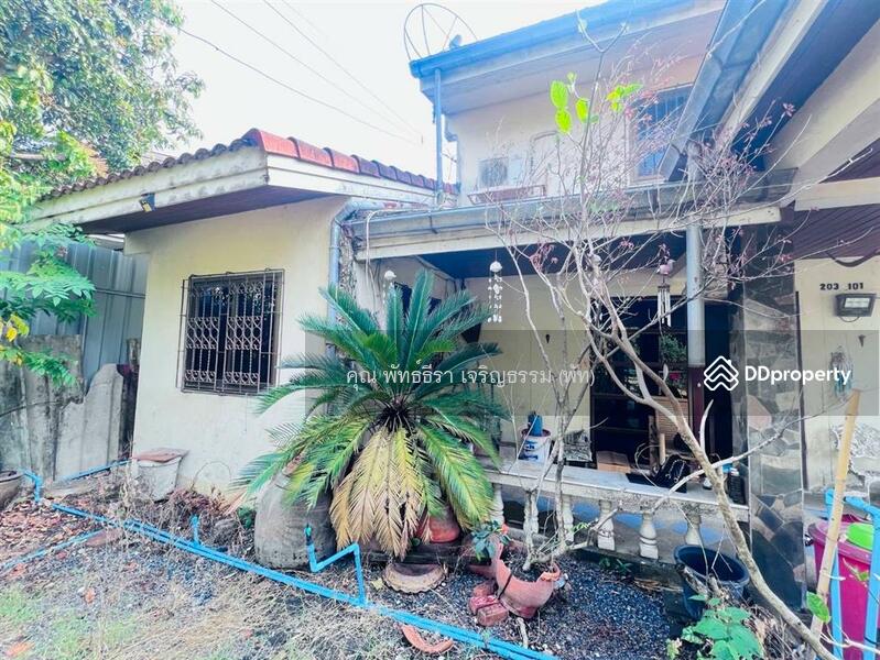ขาย - บ้านเเฝด 2 ชั้น 44.3 ตร.ว. บ้านแฝด ซอยเคหะร่มเกล้า31, กรุงเทพ